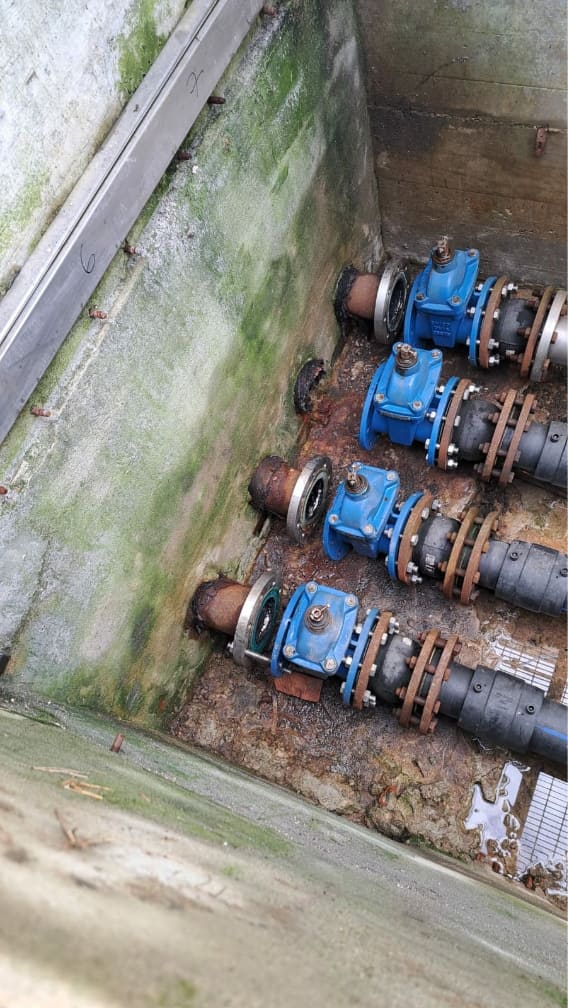 Rifacimento collettore nel depuratore di Cascinapiano In acciaio con tubo in Polietilene  Comune di Langhirano – Parma 2