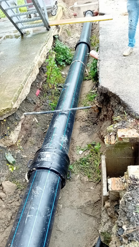 Rifacimento collettore nel depuratore di Cascinapiano In acciaio con tubo in Polietilene  Comune di Langhirano – Parma 4