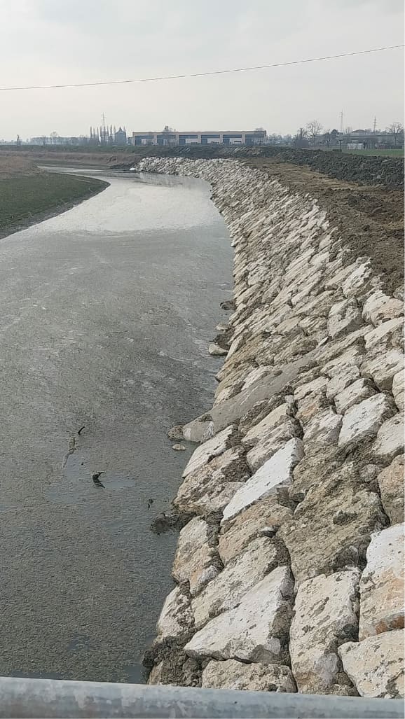 Opere di difesa spondale 8