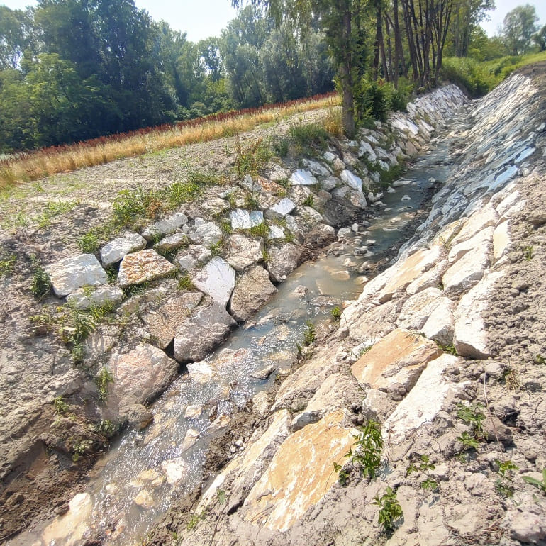 Opere di difesa spondale 