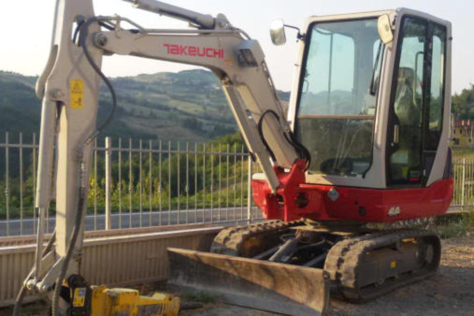 Impresa di costruzioni strade e fognature a Parma e provincia, Cavalli Gianfranco Srl